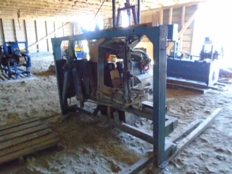 Machinerie pour le bois Desjardins Industries 24'' 2000 Équipement en vente chez EquipMtl