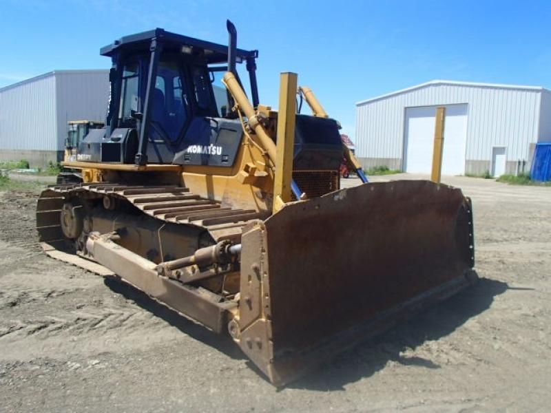Tracteur à chaînes (16 tonnes et plus ) Komatsu D65PX-12 1995 En Vente chez EquipMtl