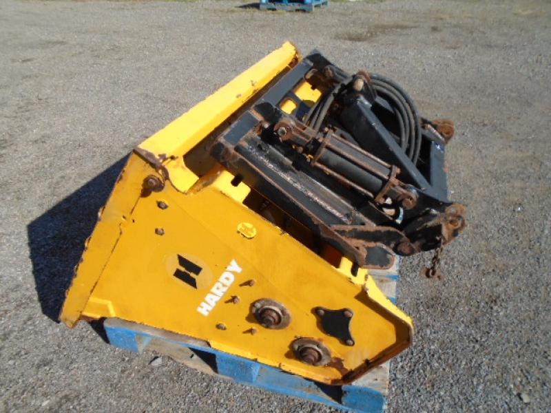 Spreader Hardy H1011 2013 For Sale at EquipMtl