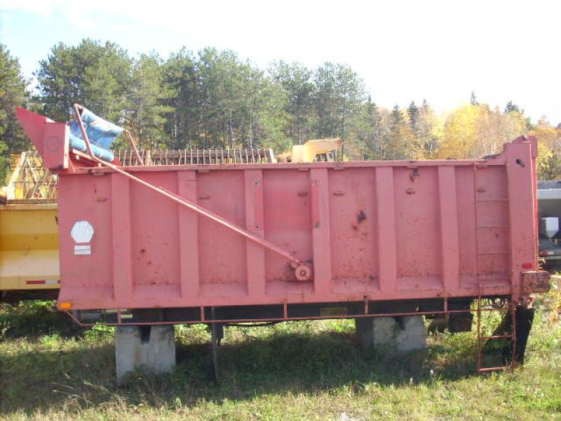 x) Truck attachment Frink Canada 8B2 1991 For Sale at EquipMtl