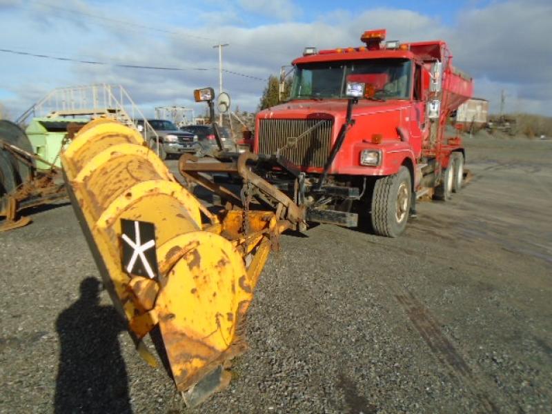 Camion à neige Volvo VHD 1998 En Vente chez EquipMtl