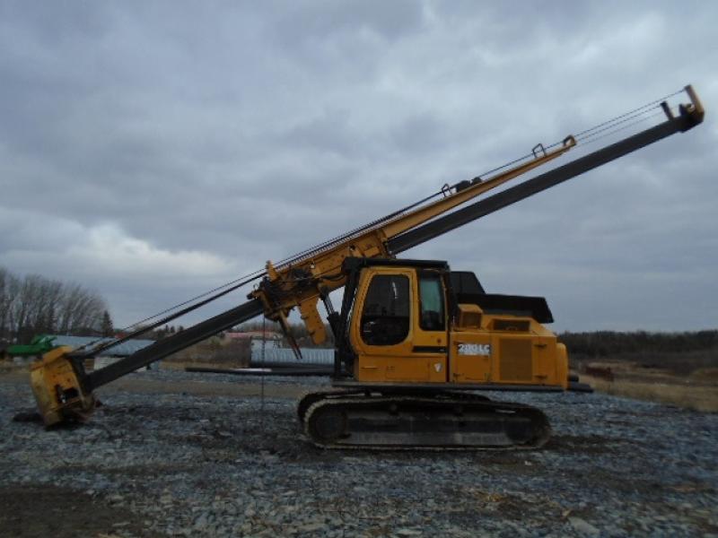 Ébrancheuse John Deere 200LC 2000 En Vente chez EquipMtl