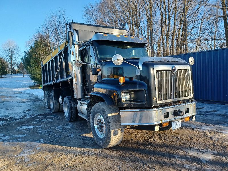 Camion dompeur (essieux relevable - Non directionnel) International 5600i Paystar  2007 En Vente chez EquipMtl
