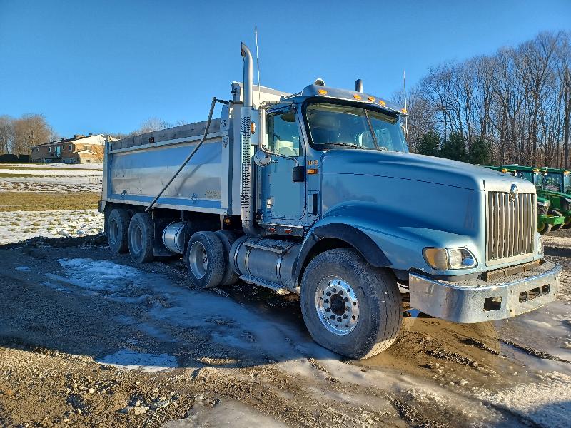 Camion dompeur (essieux relevable - Non directionnel) International 5900i Paystar 2009 En Vente chez EquipMtl