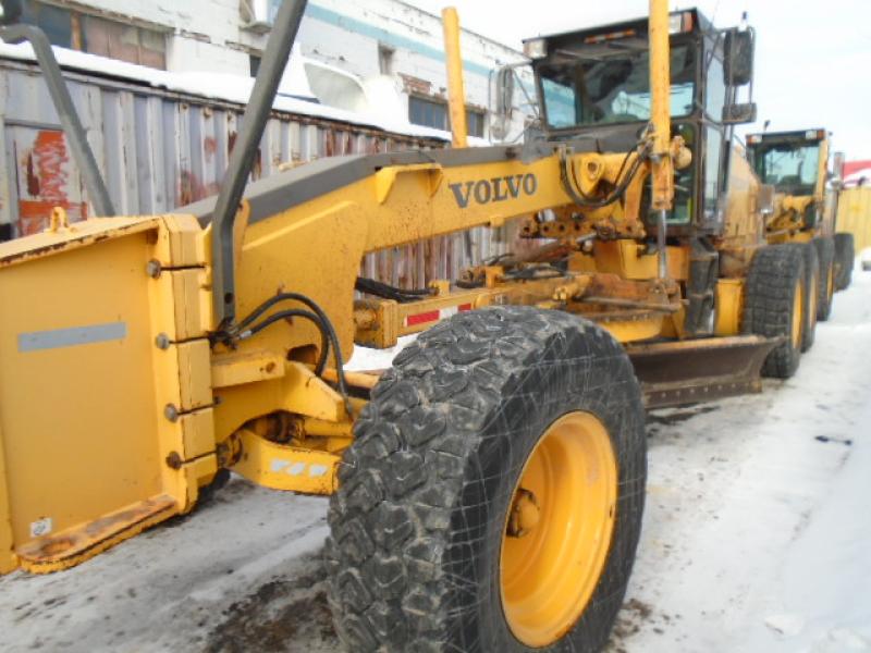 Niveleuse equip. Volvo G740B 2004 En Vente chez EquipMtl
