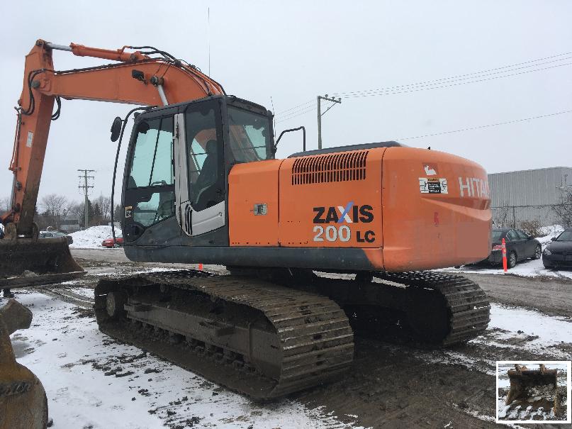 Excavatrice (20 à 39 tonnes) Hitachi ZX200LC-3 2012 En Vente chez EquipMtl