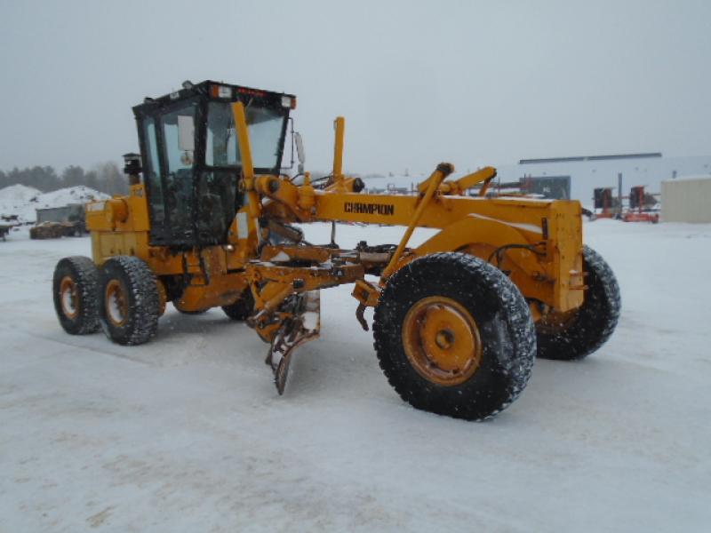 Motor grader equip. Champion 740A 1989 For Sale at EquipMtl