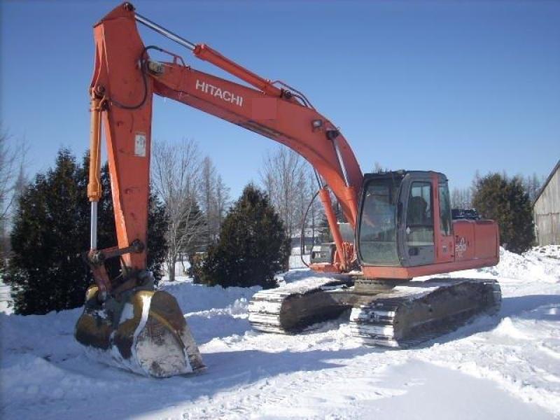Excavatrice (20 à 39 tonnes) Hitachi ZX200LC 2006 En Vente chez EquipMtl