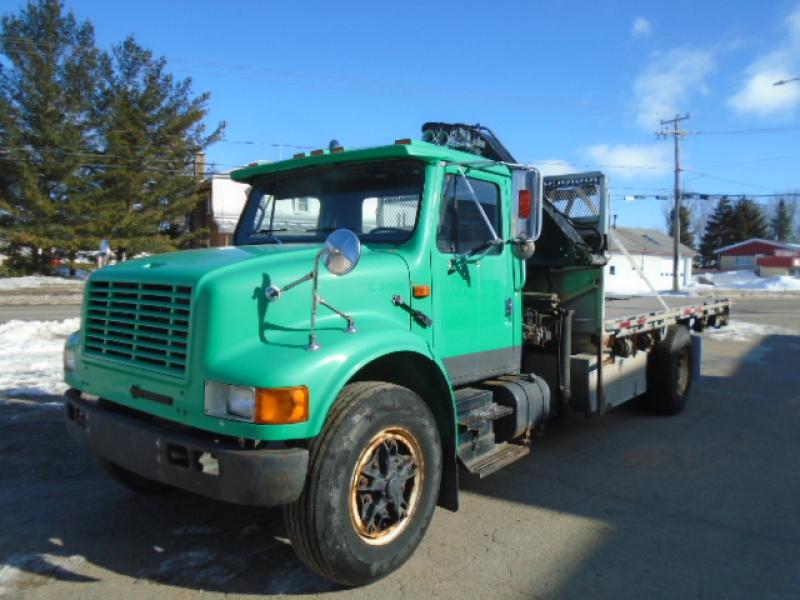 Crane truck International 4000 1993 For Sale at EquipMtl