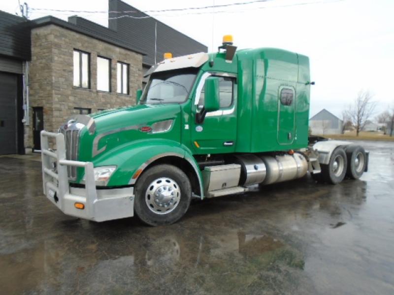 Camion Tracteur 10 roues couchette Peterbilt 579 2015 En Vente chez EquipMtl