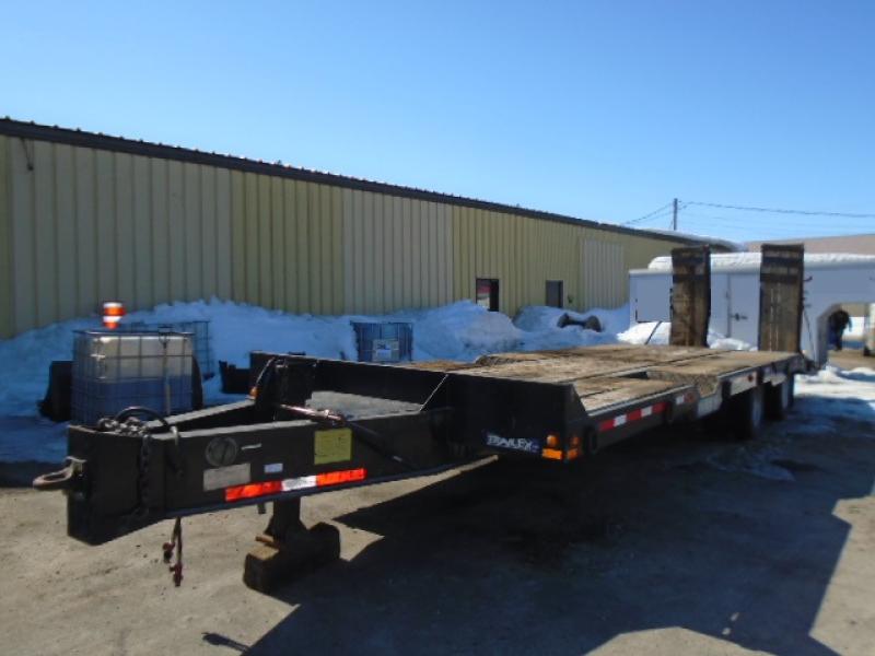 Tag-A-Long Trailex F232A 2014 For Sale at EquipMtl