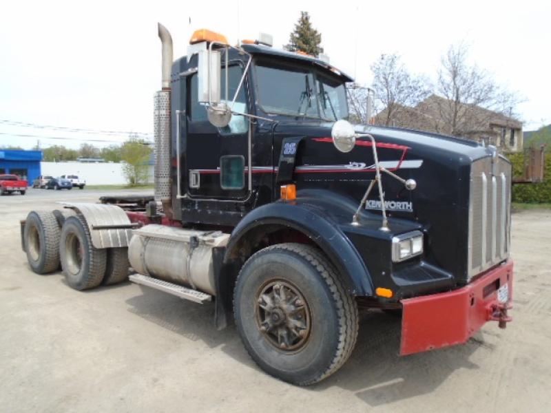 Camion tracteur 10 roues Day Cab Kenworth T800 1996 En Vente chez EquipMtl