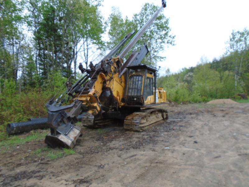 Ébrancheuse John Deere 790E 1995 En Vente chez EquipMtl