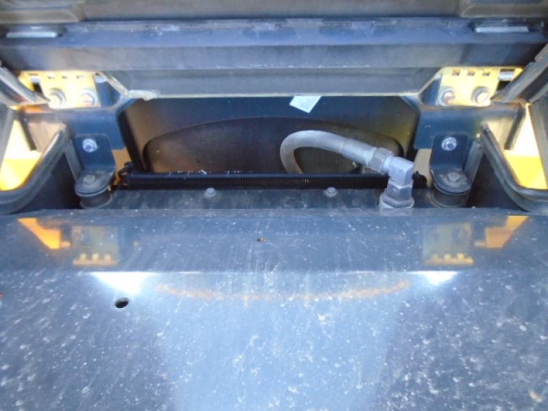 Rouleau compacteur à gravier Bomag BW177D-5 2019 Équipement en vente chez EquipMtl