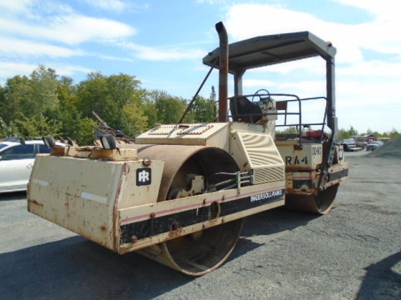 Double drum asphalt roller Ingersoll-Rand DD-110 2004 For Sale at EquipMtl