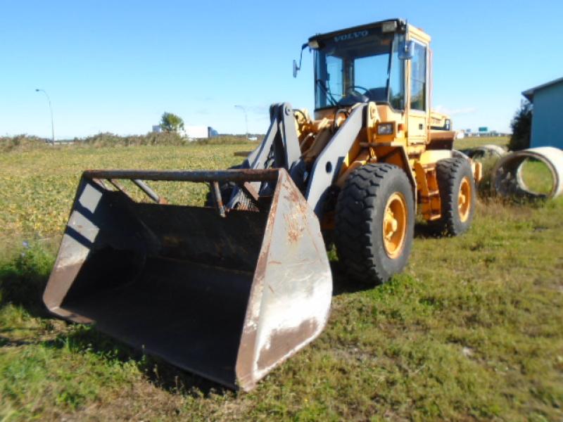 Chargeur sur roues (5 à 30 tonnes) Volvo L70B 1995 En Vente chez EquipMtl