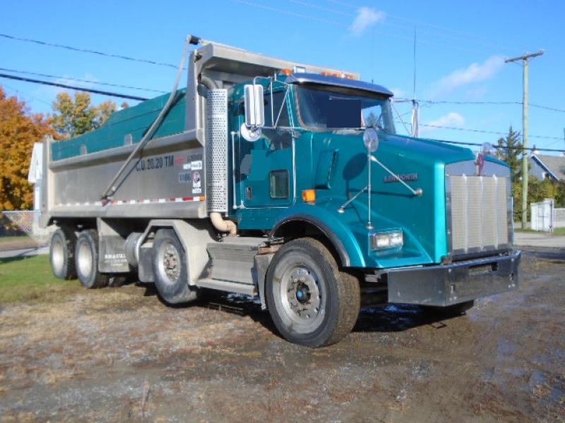 Camion dompeur 12 roues Kenworth T800 2011 En Vente chez EquipMtl