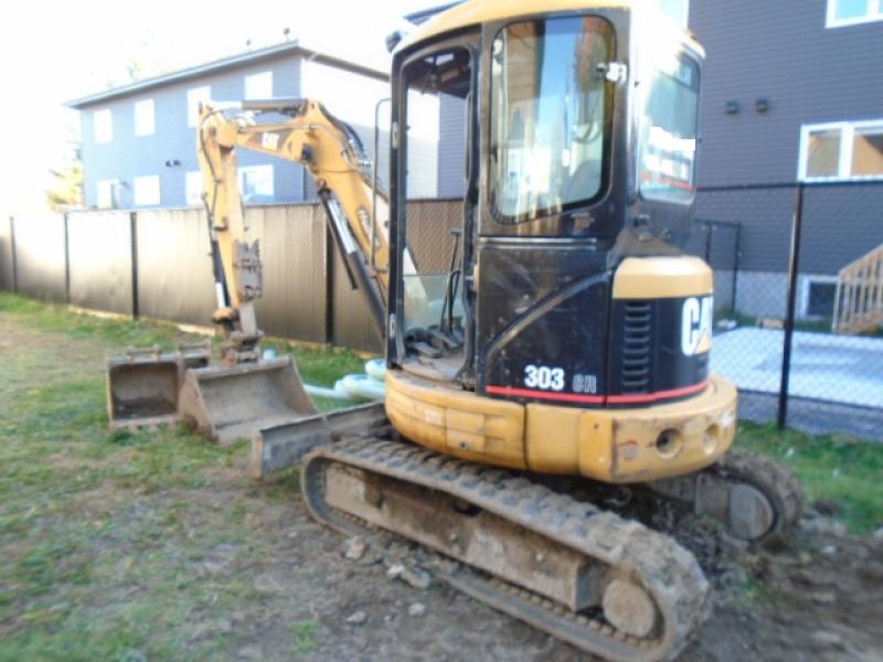 Excavatrice ( 8 tonnes et moins) Caterpillar 303 CR 2006 En Vente chez EquipMtl