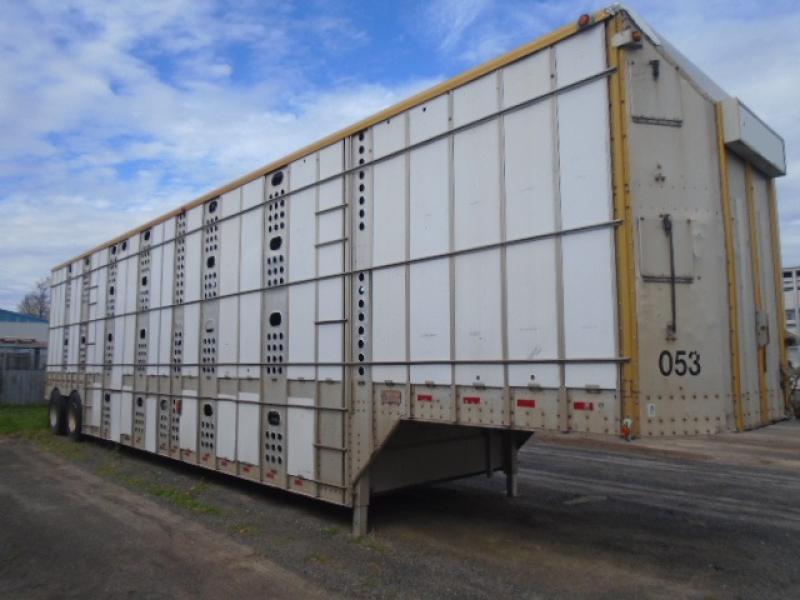 Remorque Animaux Merritt 50' 2005 En Vente chez EquipMtl
