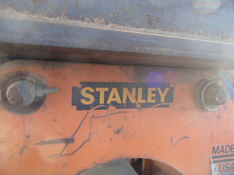 Plaque vibrante Stanley HS6005 Équipement en vente chez EquipMtl