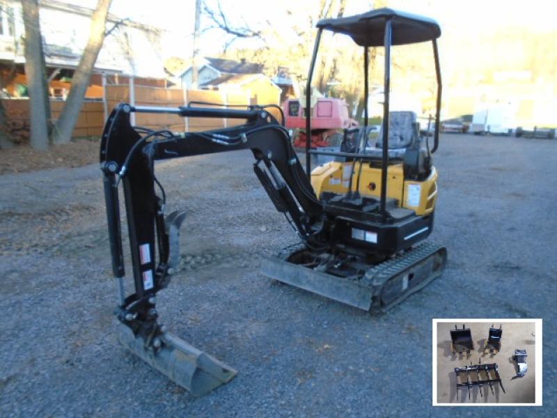 Excavatrice ( 8 tonnes et moins) RHINOCEROS XN18 2022 En Vente chez EquipMtl