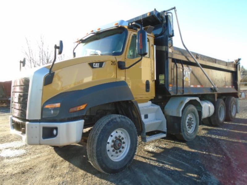 Camion dompeur 12 roues Caterpillar CT660S SBA 2013 En Vente chez EquipMtl