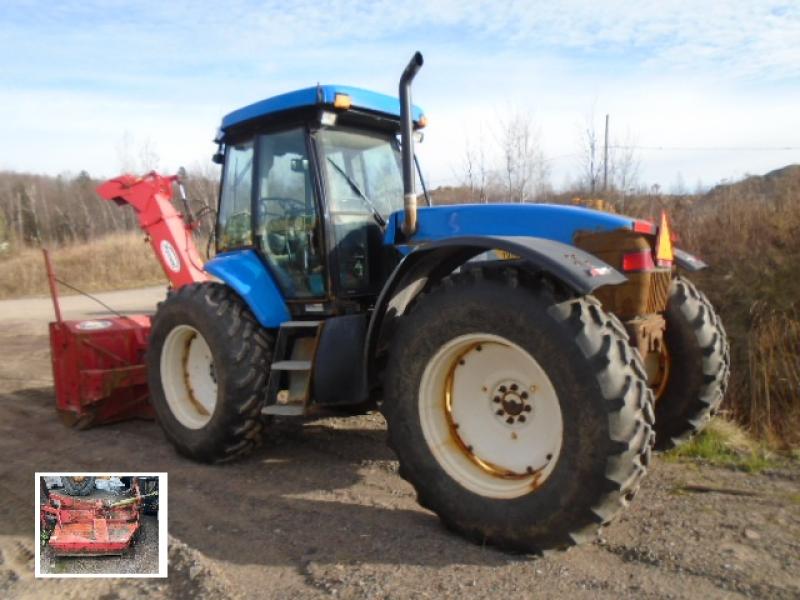 Tracteur agricole et neige 4X4 New Holland TV6070 2014 En Vente chez EquipMtl