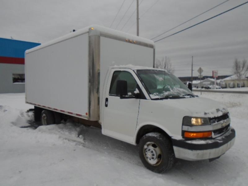 Camion-cube Chevrolet Express 2010 En Vente chez EquipMtl