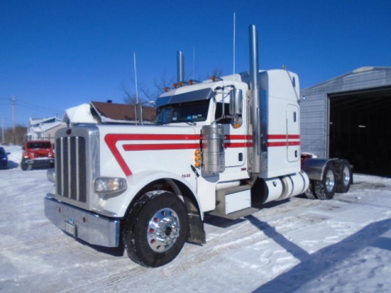 Camion Tracteur 10 roues couchette Peterbilt 389 2020 En Vente chez EquipMtl