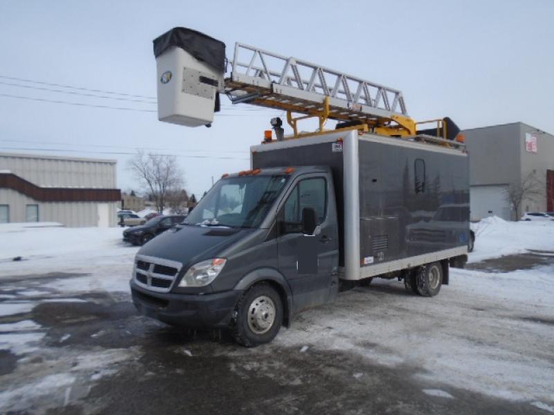 Camion nacelle Dodge Sprinter 2008 En Vente chez EquipMtl