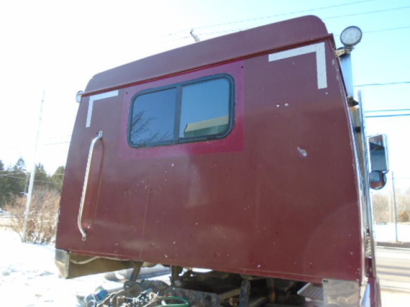 Camion Tracteur 10 roues couchette Western Star 4900FA 2006 Équipement en vente chez EquipMtl