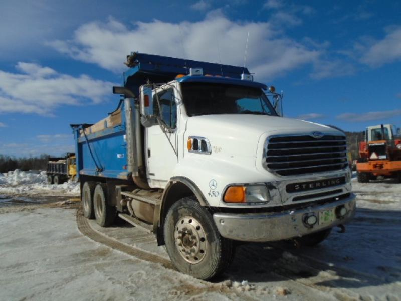 10 wheels dump truck Sterling L9500 2007 For Sale at EquipMtl