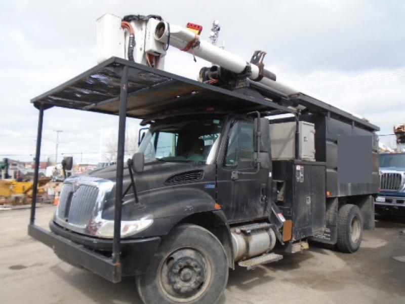 Camion nacelle International 4300M7 SBA 2010 En Vente chez EquipMtl