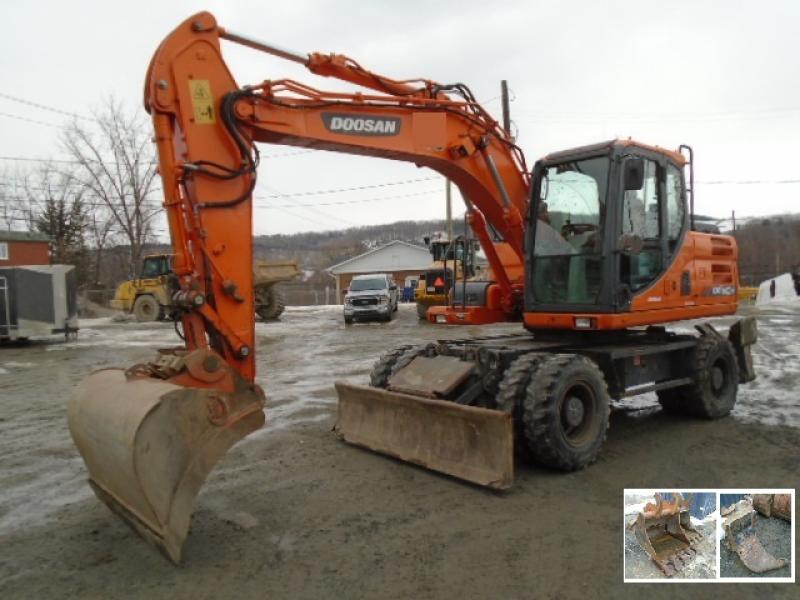 Excavatrice sur roues Doosan DX140W-3 2014 En Vente chez EquipMtl
