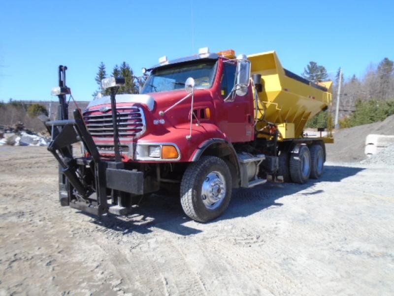 Camion à neige Sterling L9500 2007 En Vente chez EquipMtl