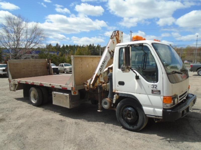 Camion grue Gmc W5500 2004 En Vente chez EquipMtl