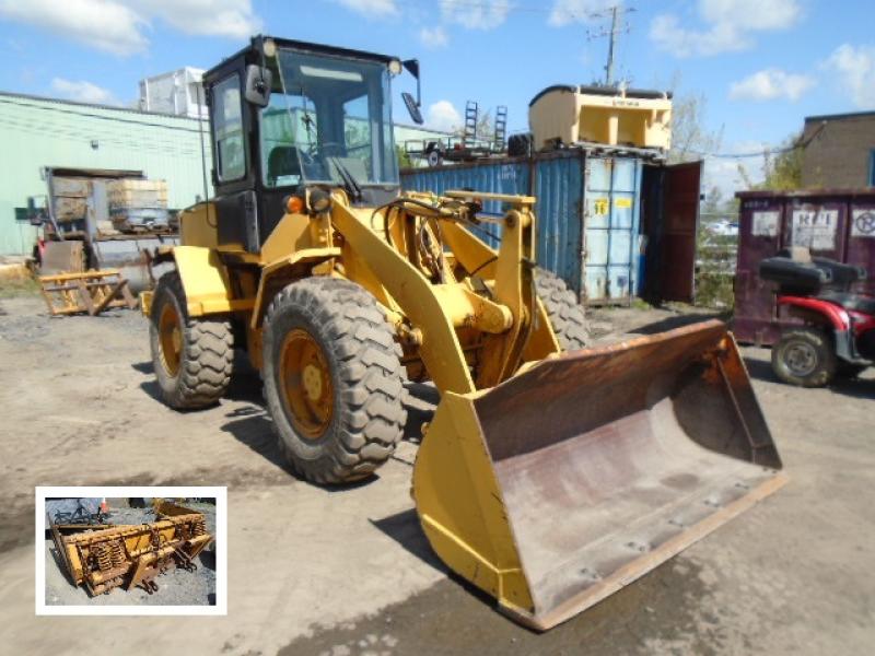 Chargeur sur roues (5 à 30 tonnes) Hyundai HL720-3 2000 En Vente chez EquipMtl