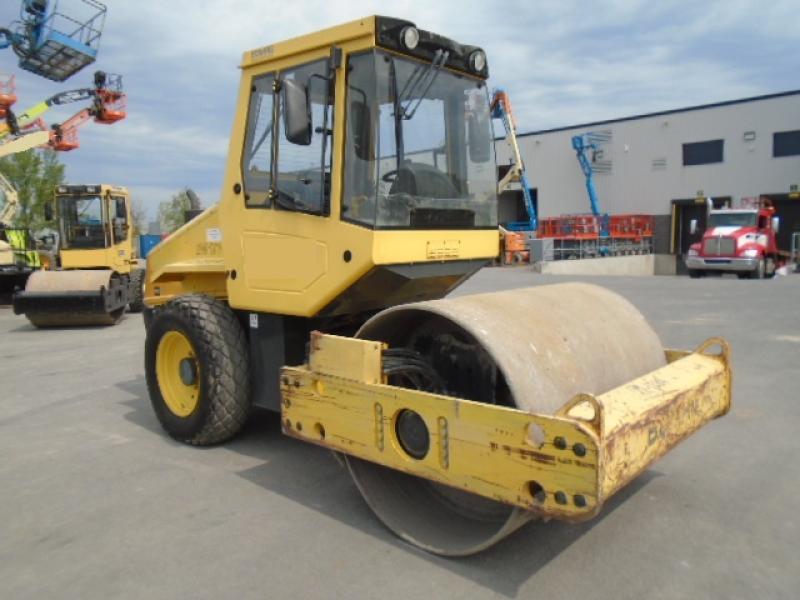 Rouleau compacteur à gravier Bomag BW177D-40 2011 En Vente chez EquipMtl
