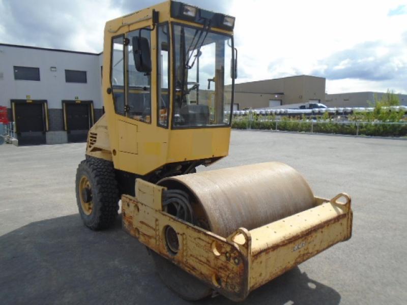 Soil compactor roller Bomag BW145D-3 2005 For Sale at EquipMtl