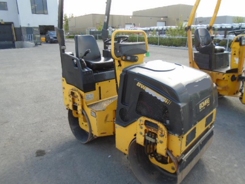 Rouleau asphalte double vibrant Bomag BW900-50 2011 En Vente chez EquipMtl