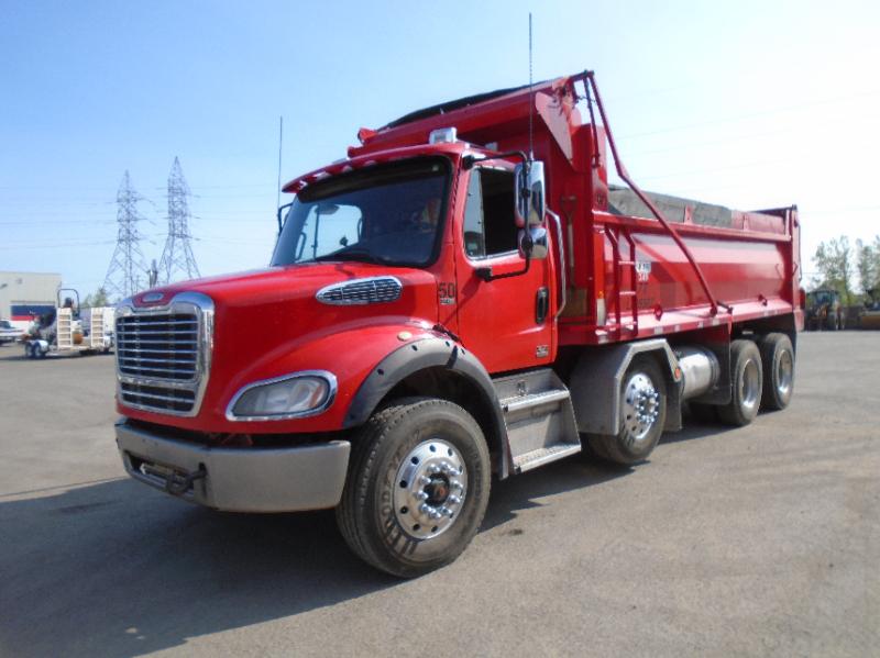 Camion dompeur 12 roues Freightliner M2 112 2011 En Vente chez EquipMtl