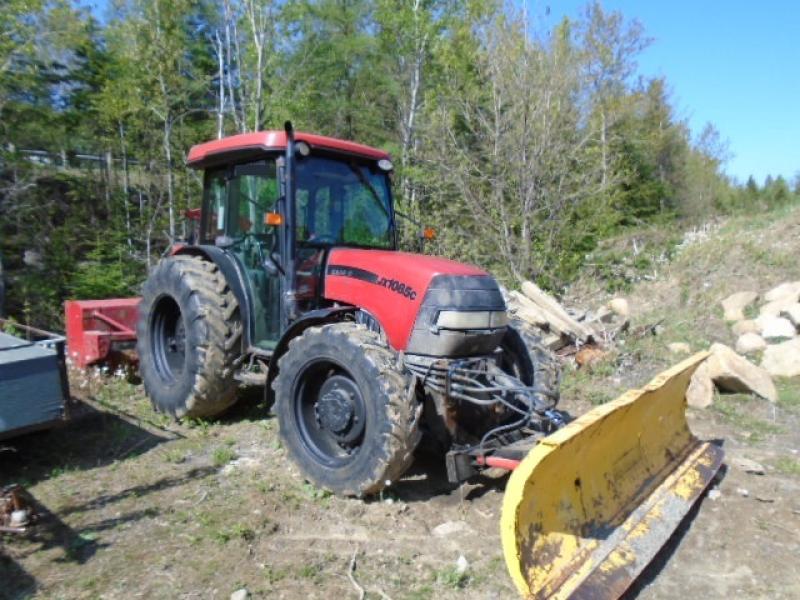 Tracteur agricole 4X4 Case JX1085C 2007 En Vente chez EquipMtl