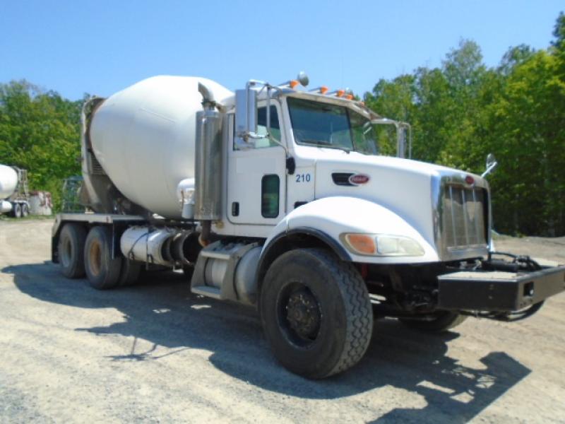 Bétonnière Peterbilt 335 2006 En Vente chez EquipMtl