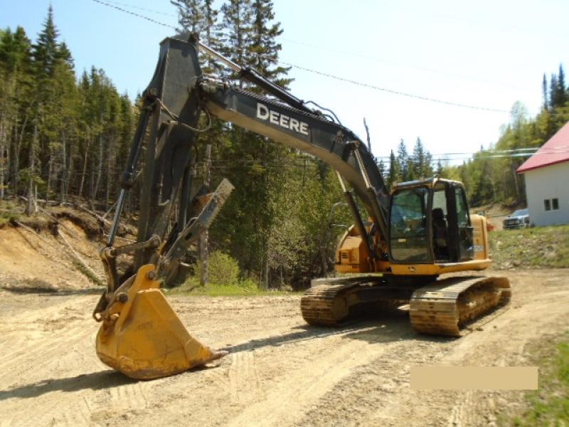 Excavatrice (20 à 39 tonnes) John Deere 225D LC 2013 En Vente chez EquipMtl