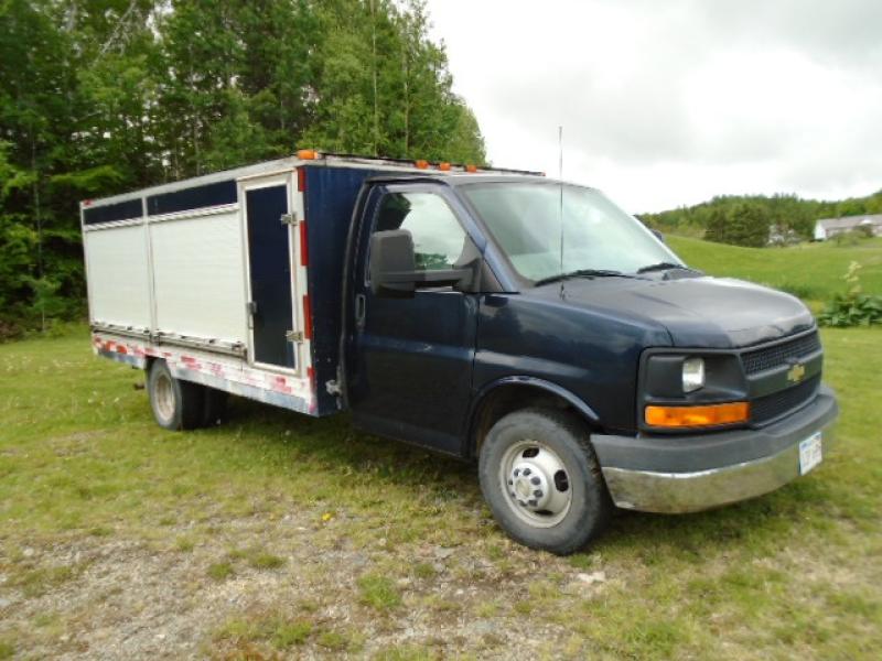 Pressure cleaning unit Chevrolet Express 2013 For Sale at EquipMtl