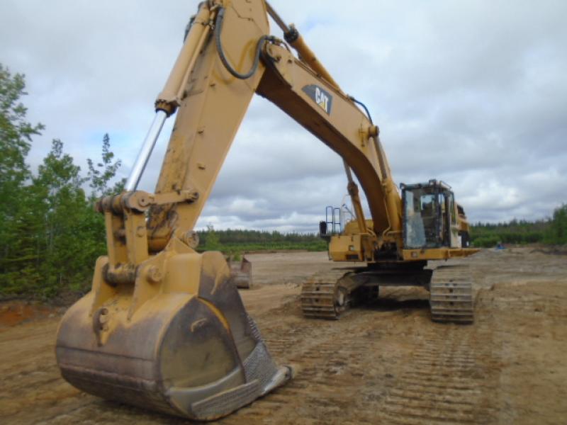 Excavatrice (40 tonnes et plus) Caterpillar 365BL II 2004 En Vente chez EquipMtl