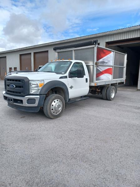 Flatbed truck Ford F550 SD  2016 For Sale at EquipMtl