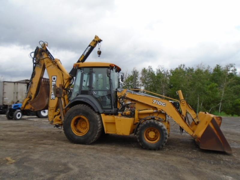Chargeuse-pelleteuse equip. John Deere 710G 2006 En Vente chez EquipMtl