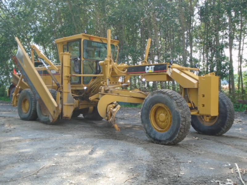 Niveleuse equip. Caterpillar 160H 2000 En Vente chez EquipMtl