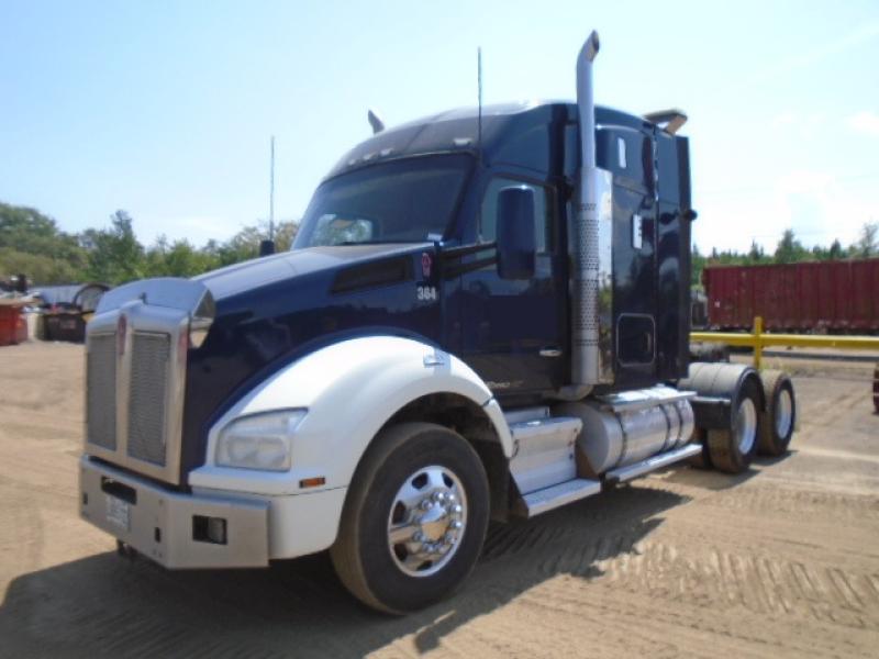 Camion Tracteur 10 roues couchette Kenworth T880 2015 En Vente chez EquipMtl